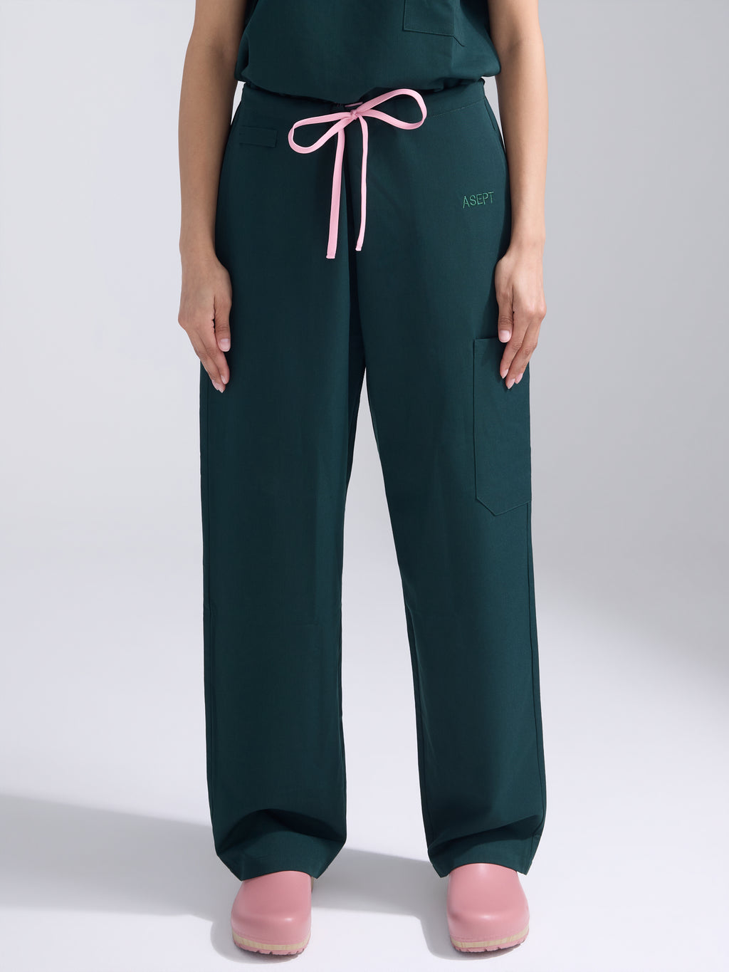Classic Pant • Forest Green