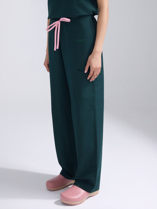 Classic Pant • Forest Green